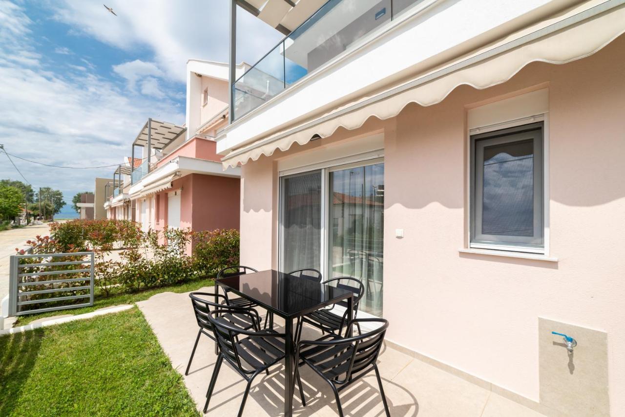 Dionysos Residential Complex Lägenhet Ofrínion Exteriör bild